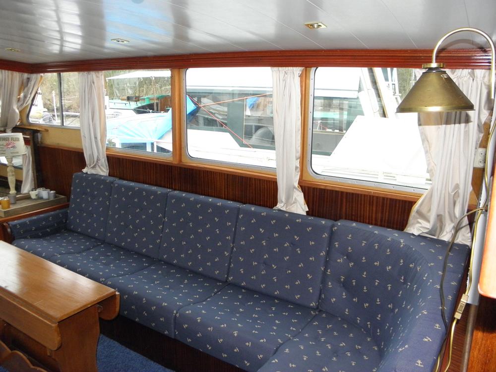 Salon, H&eacute;bergements